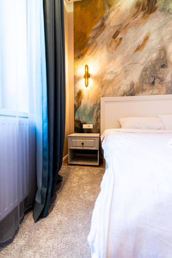 Black Gate - Quiet Studio In The Heart Of Old Town With Free Private Secured Parking Μπρασόβ Εξωτερικό φωτογραφία